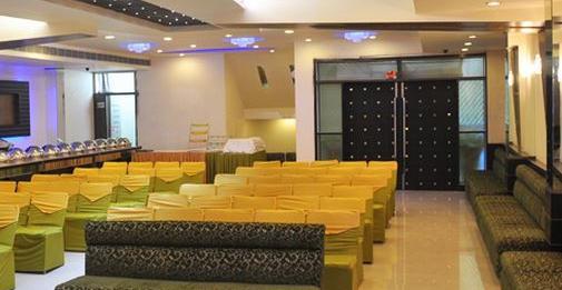 Hotel Silver Stone Λουντιάνα Εξωτερικό φωτογραφία