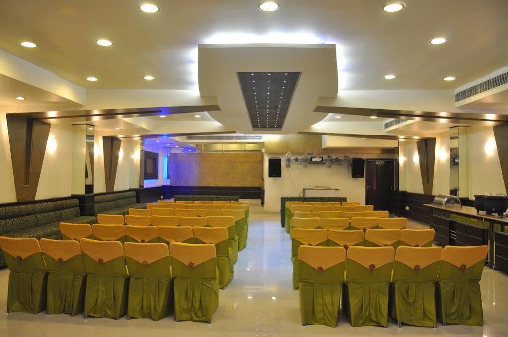 Hotel Silver Stone Λουντιάνα Εξωτερικό φωτογραφία