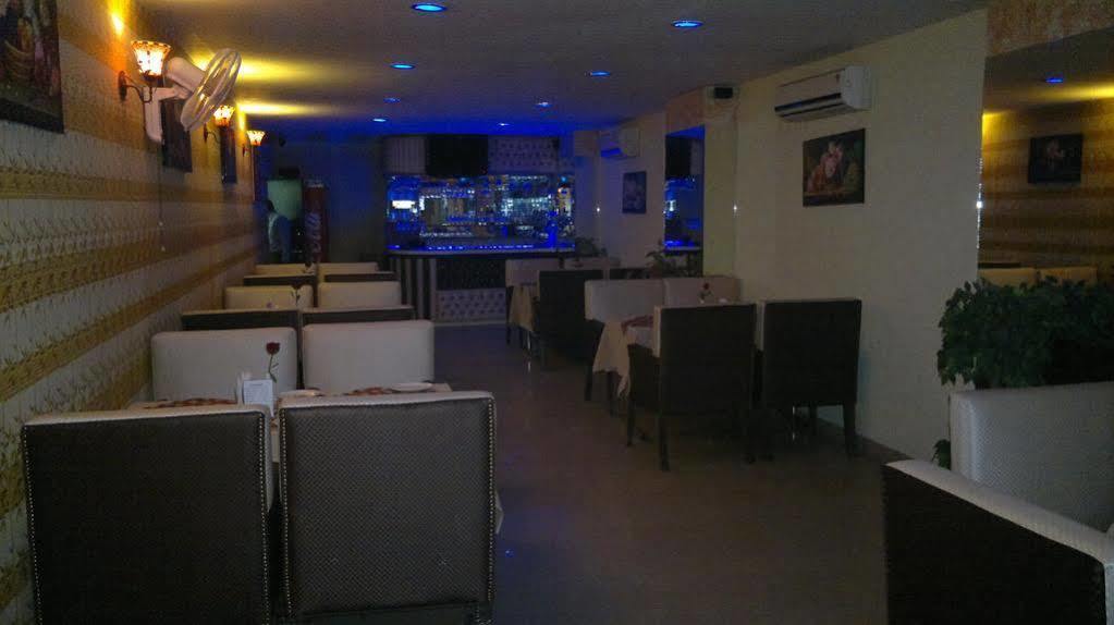 Hotel Silver Stone Λουντιάνα Εξωτερικό φωτογραφία